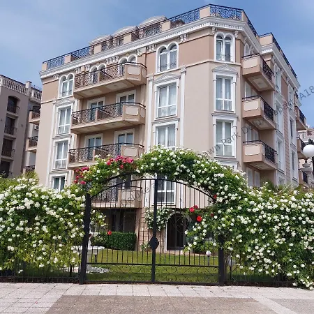 2-bedroom Pool View Sunny Слънчев бряг
