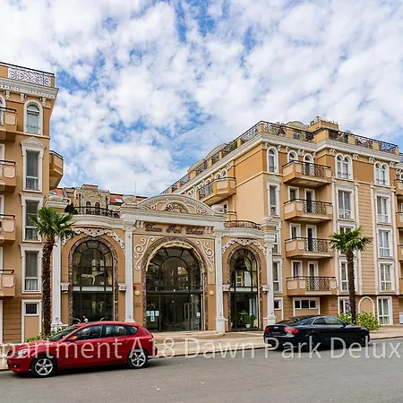 Апартамент 2-bedroom Pool View Sunny
