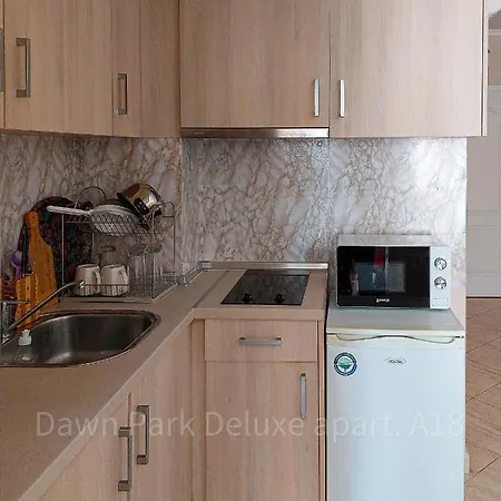 Апартамент 2-bedroom Pool View Sunny Слънчев бряг