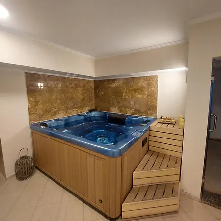 Lejlighed 2-bedroom Pool View Sunny *